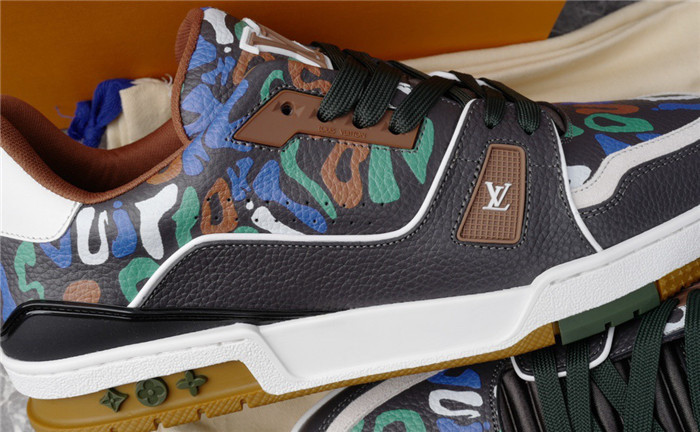 lovt sneaker