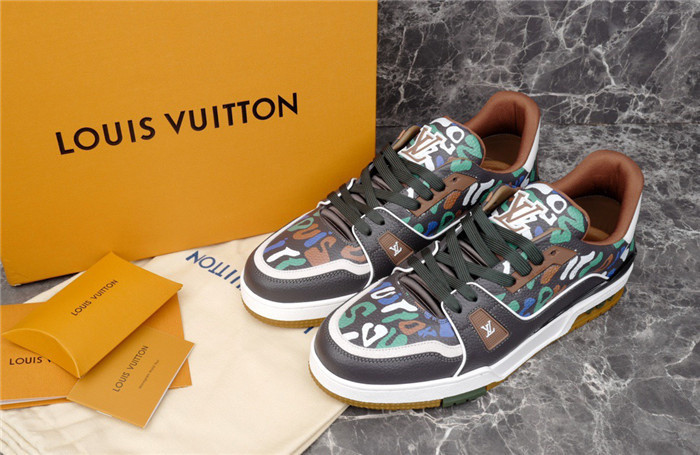 lovt sneaker