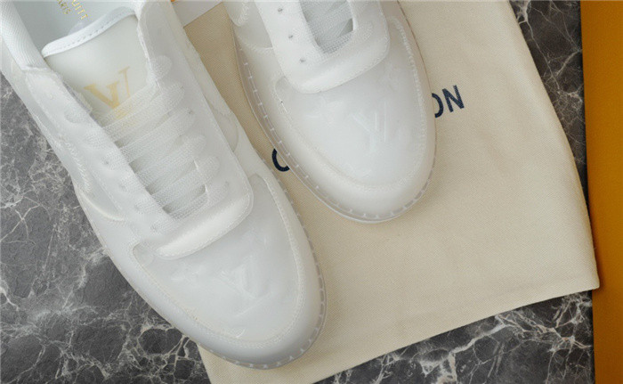 lovt sneaker