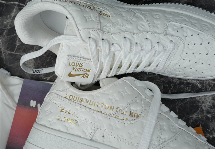 lovt sneaker