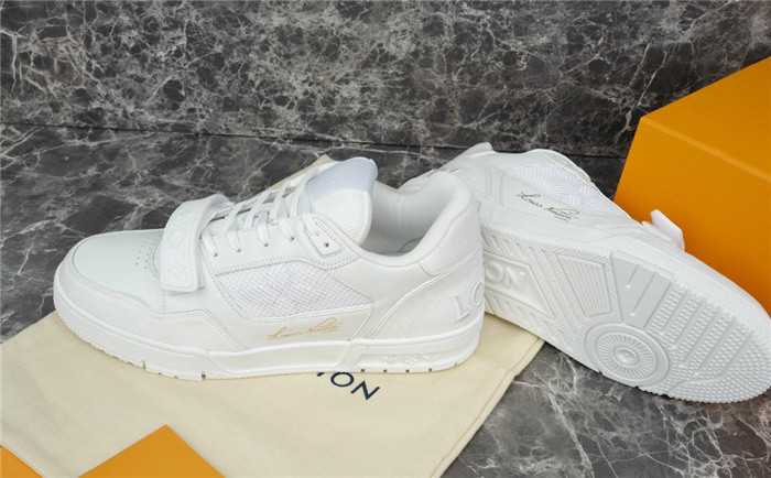 lovt sneaker