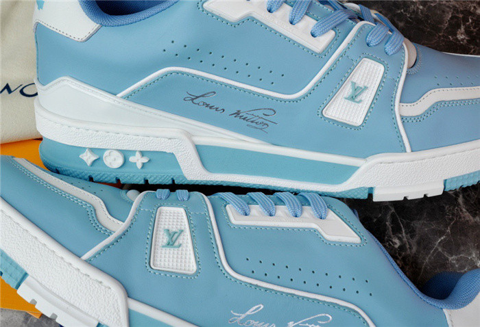 lovt sneaker