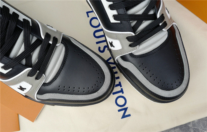 lovt sneaker