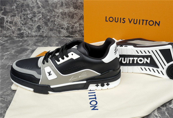 lovt sneaker