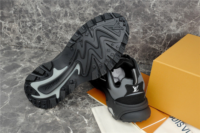 lovt sneaker