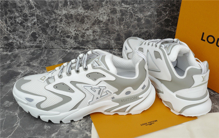 lovt sneaker