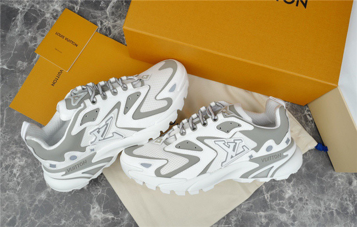 lovt sneaker