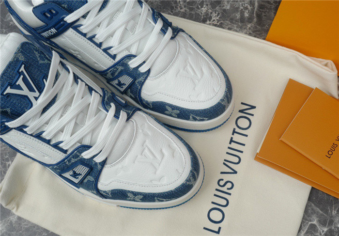 lovt sneaker