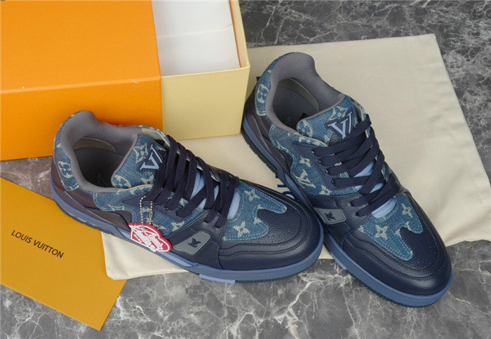 lovt sneaker