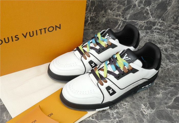 lovt sneaker