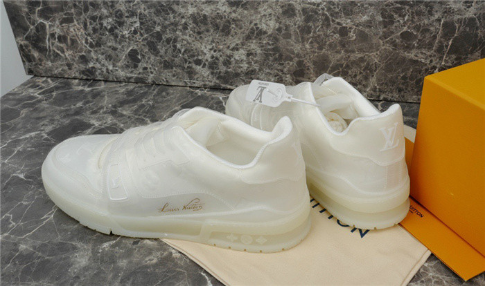 lovt sneaker