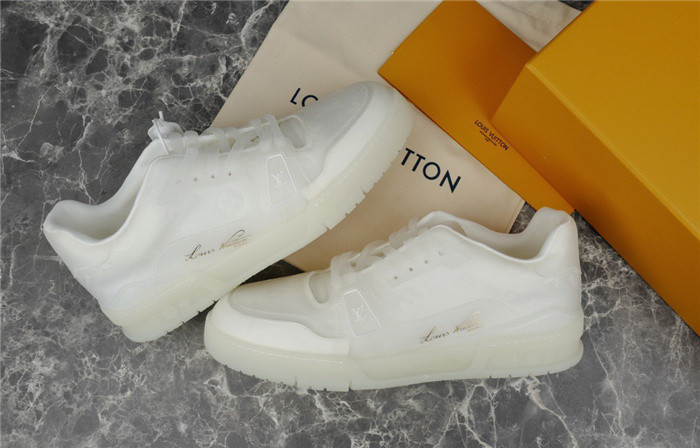 lovt sneaker
