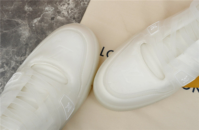 lovt sneaker