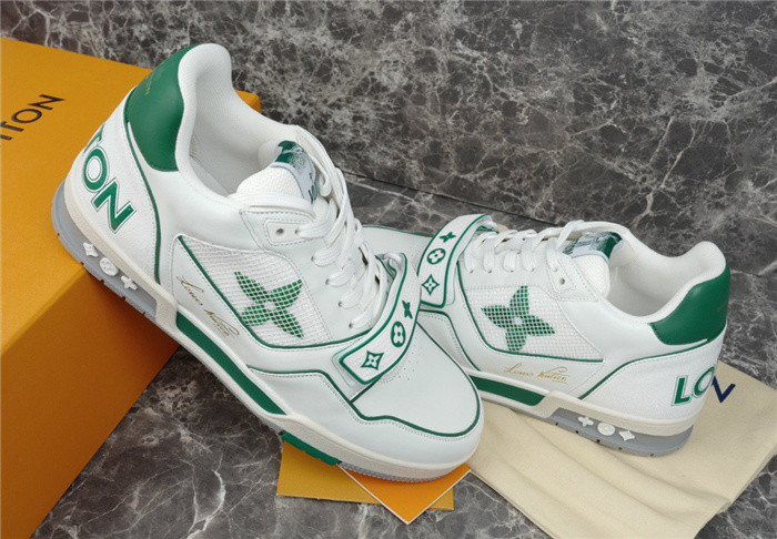 lovt sneaker