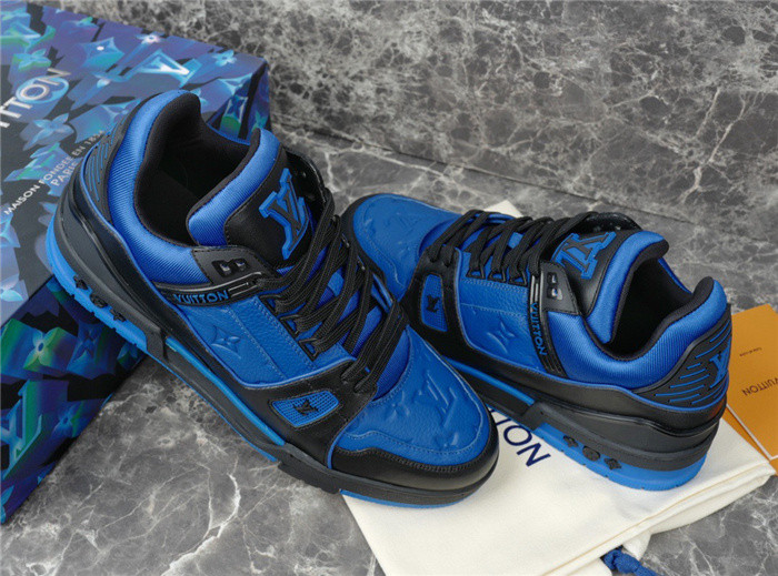 lovt sneaker