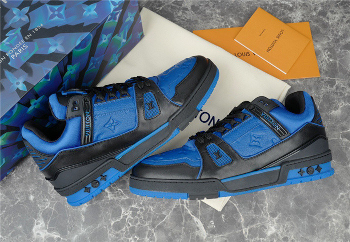 lovt sneaker