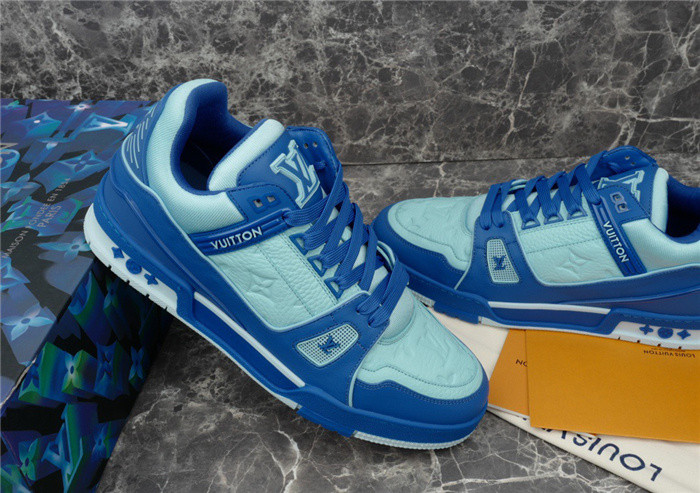 lovt sneaker