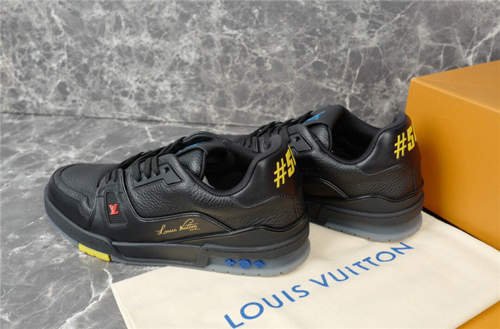lovt sneaker