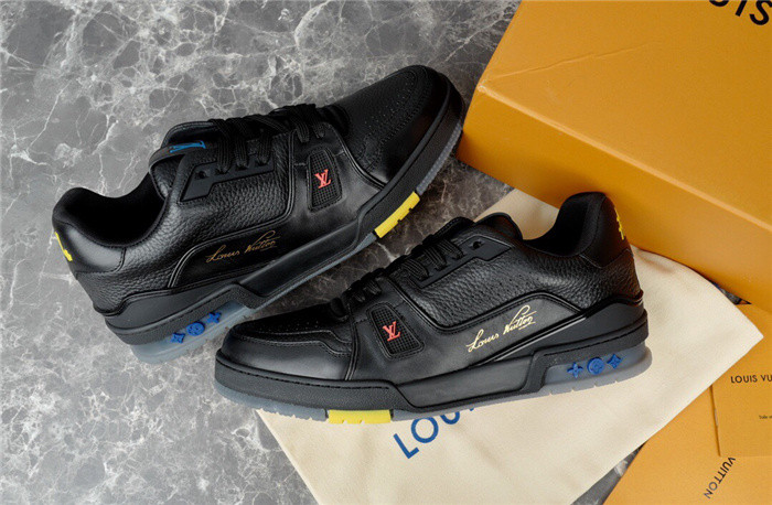 lovt sneaker