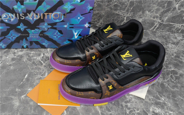 lovt sneaker