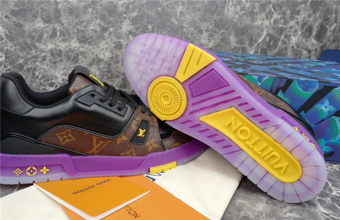 lovt sneaker