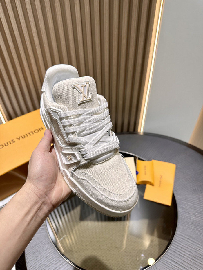 lovt sneaker