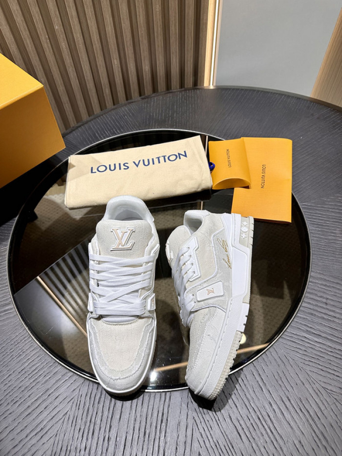 lovt sneaker