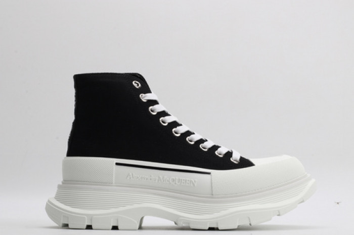 alex mcqu sneakers