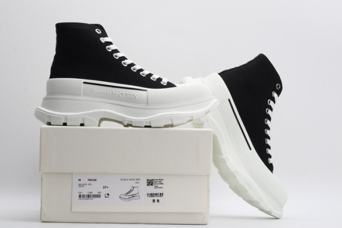 alex mcqu sneakers