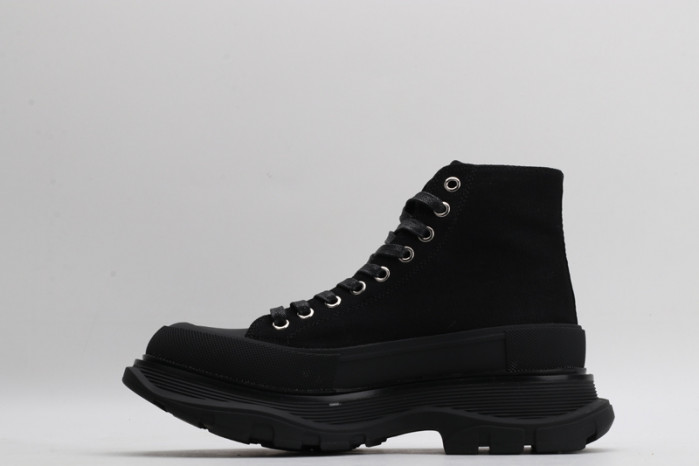 alex mcqu sneakers