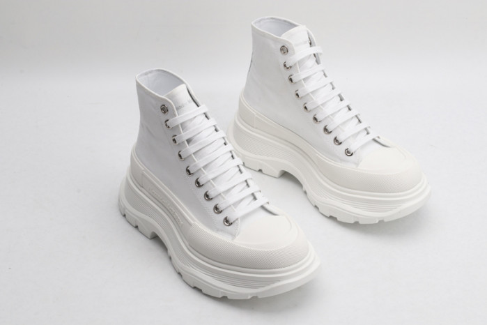 alex mcqu sneakers