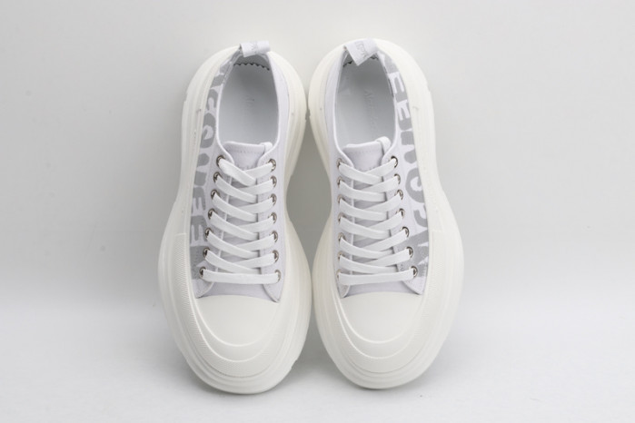 alex mcqu sneakers