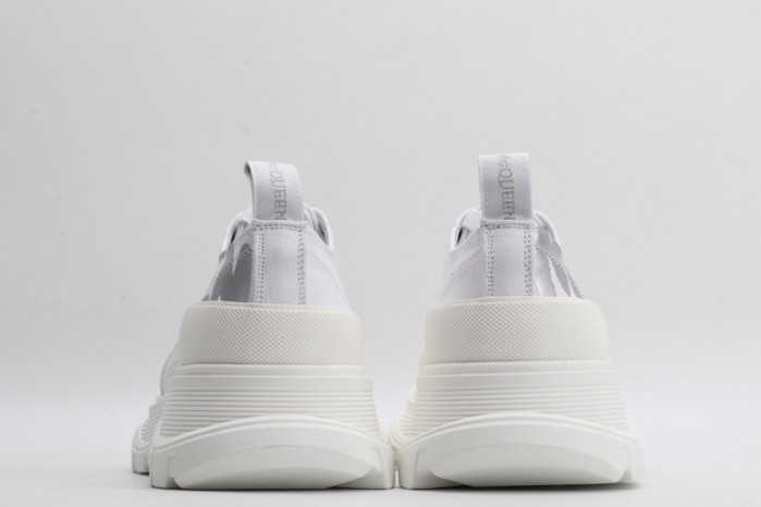 alex mcqu sneakers