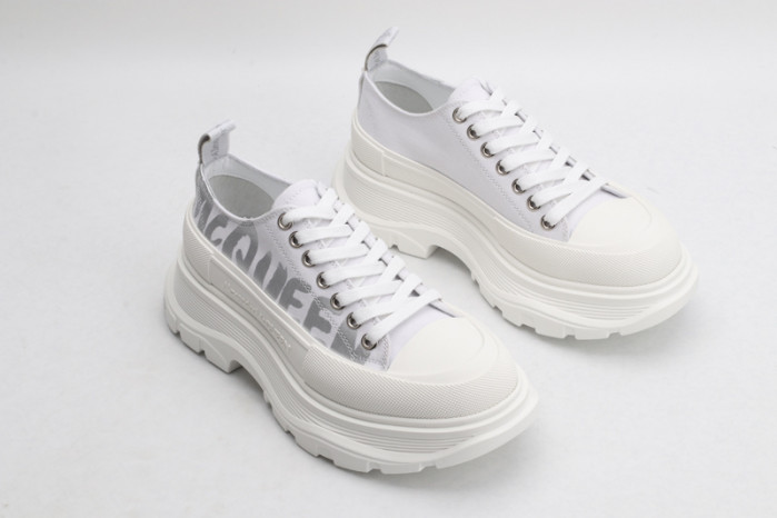 alex mcqu sneakers