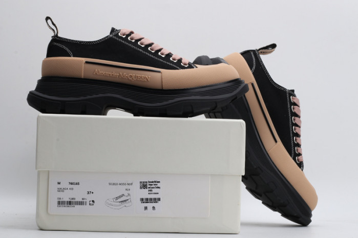 alex mcqu sneakers