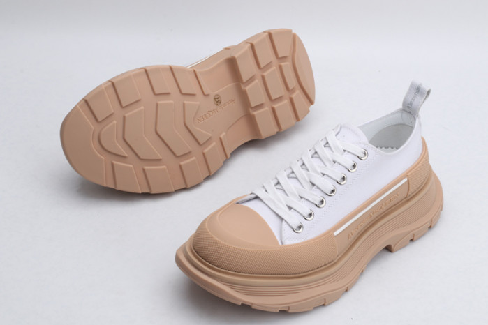 alex mcqu sneakers