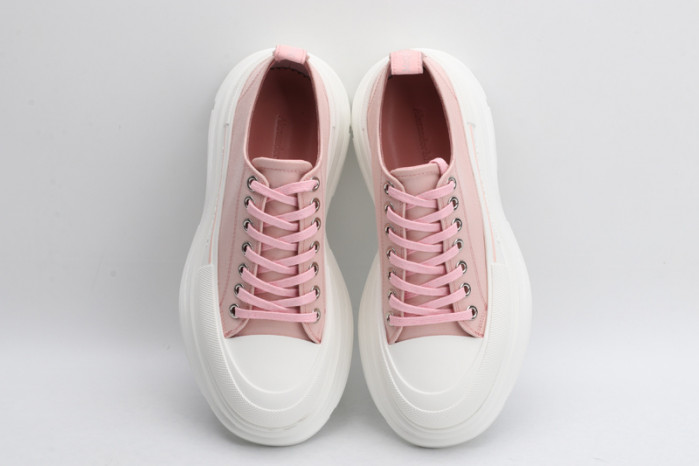 alex mcqu sneakers