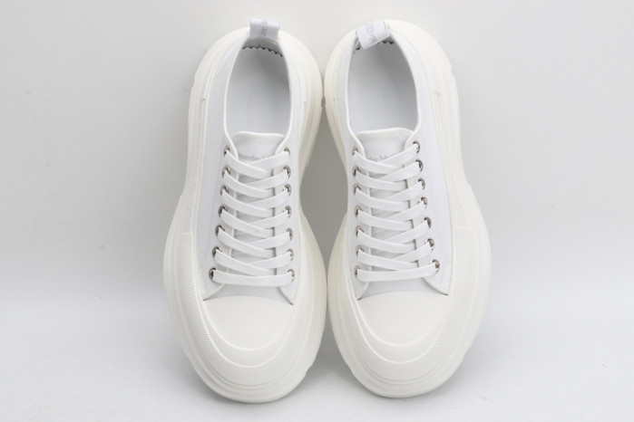 alex mcqu sneakers