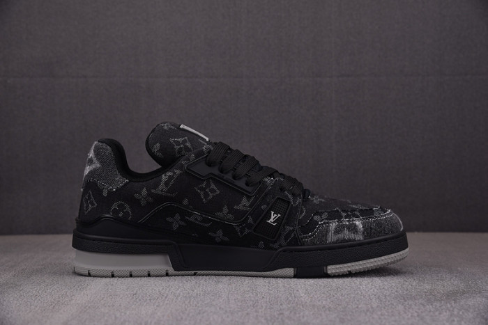 lovt sneaker