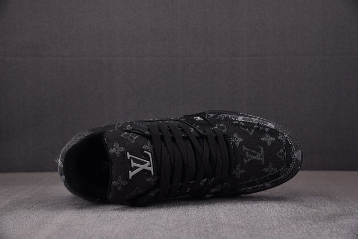 lovt sneaker
