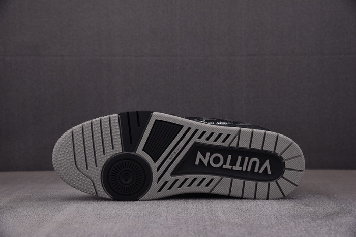 lovt sneaker