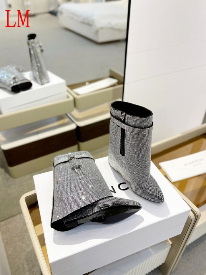 g1vency heel