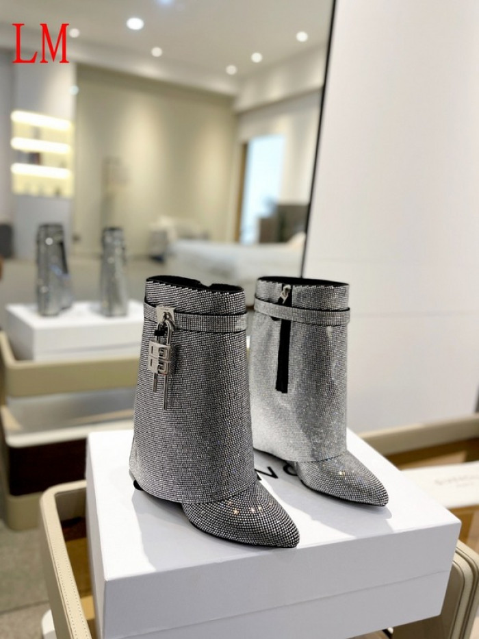 g1vency heel