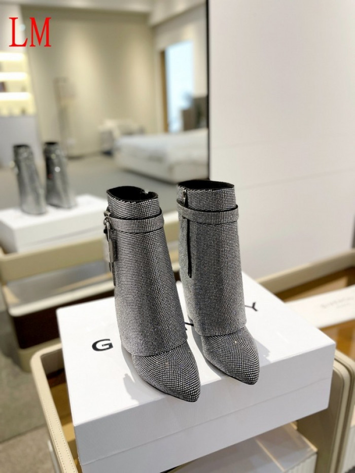 g1vency heel