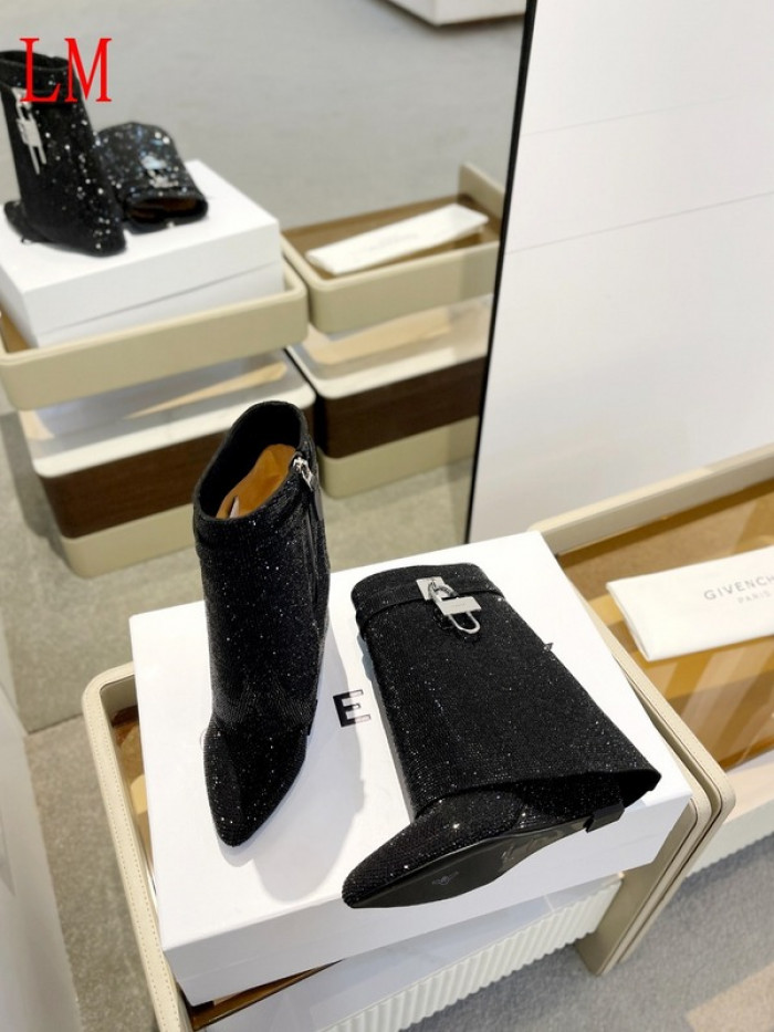 g1vency heel