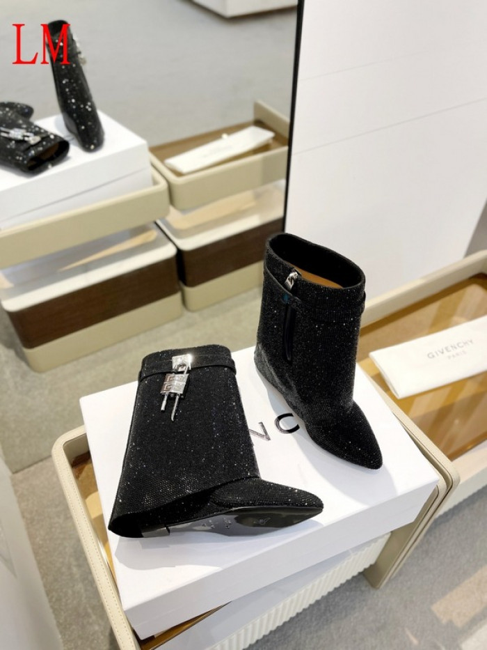 g1vency heel