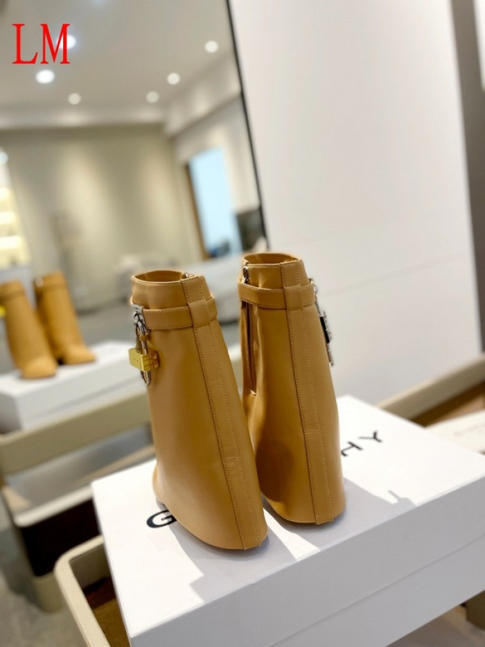 g1vency heel