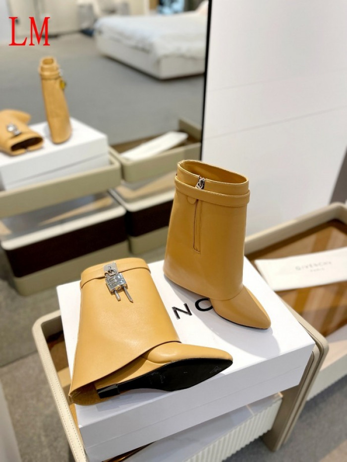 g1vency heel
