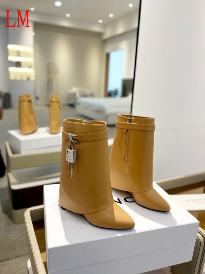g1vency heel