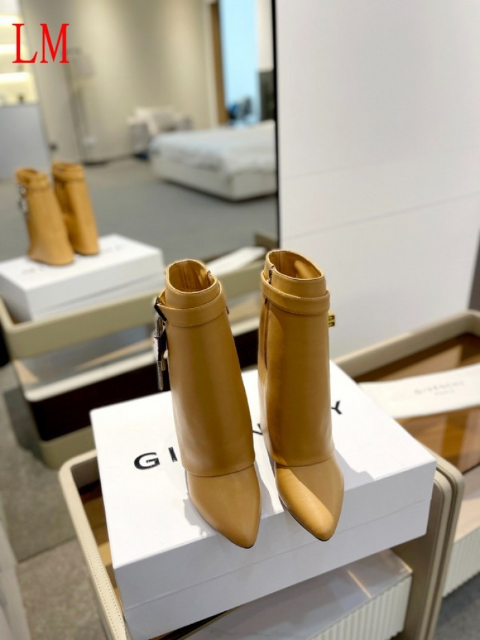 g1vency heel